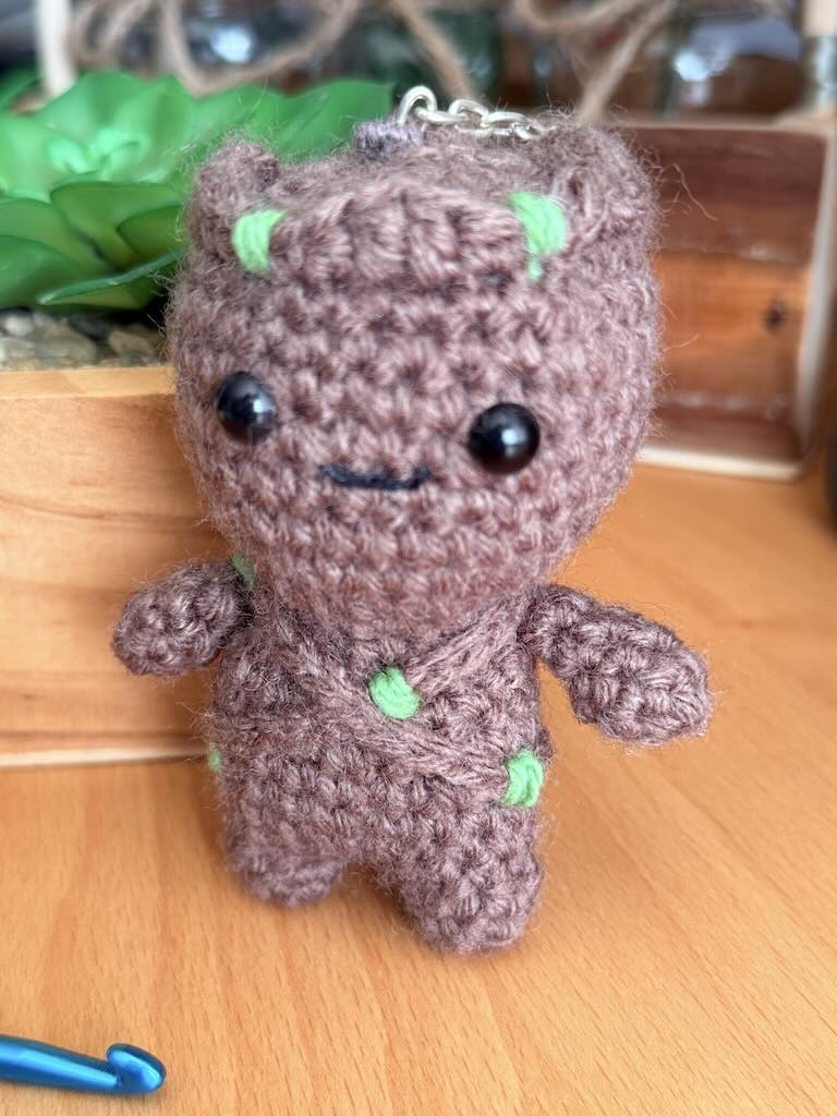 keychain crochet Groot toy with brown body and cute face