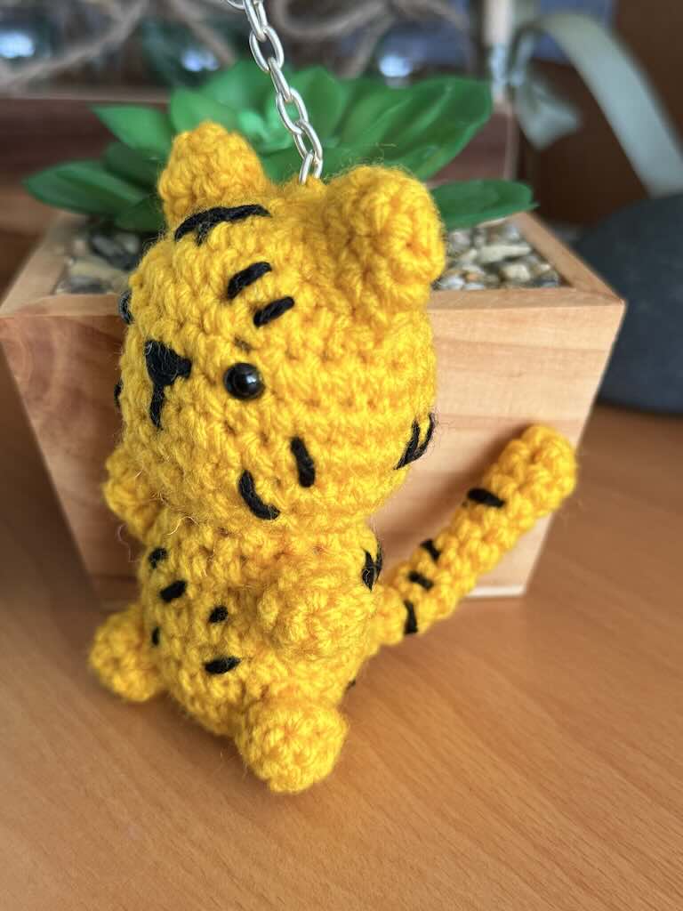 keychain crochet leopard toy with yellow and black spots