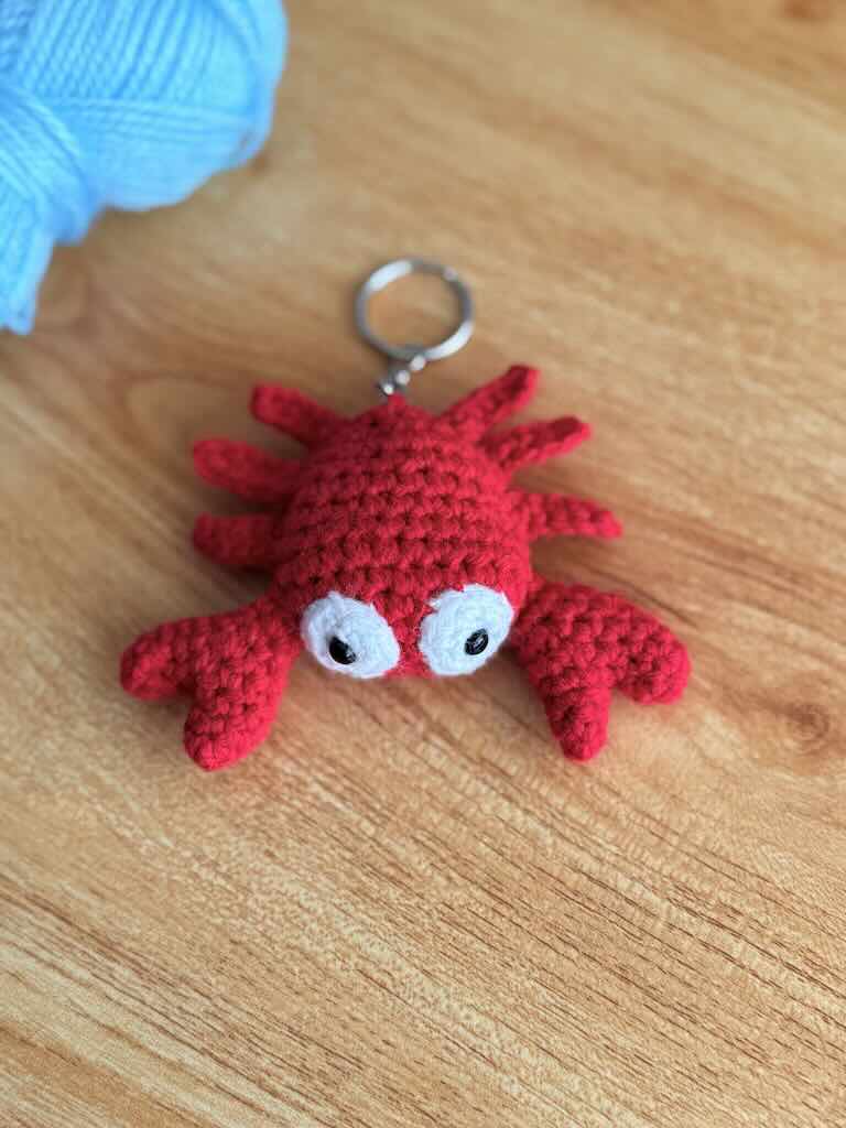 keychain handmade crochet red crab toy with cute claws
