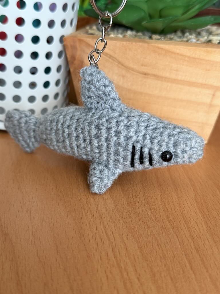 keychain handmade crochet shark toy with gray body and black gills