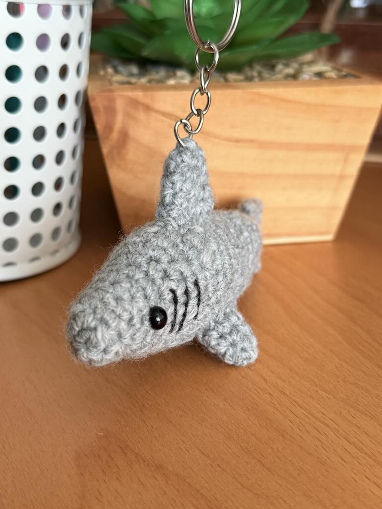 keychain handmade crochet shark toy with gray body and black gills