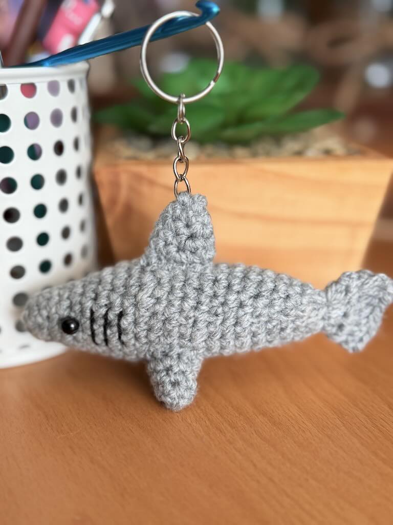 keychain handmade crochet shark toy with gray body and black gills